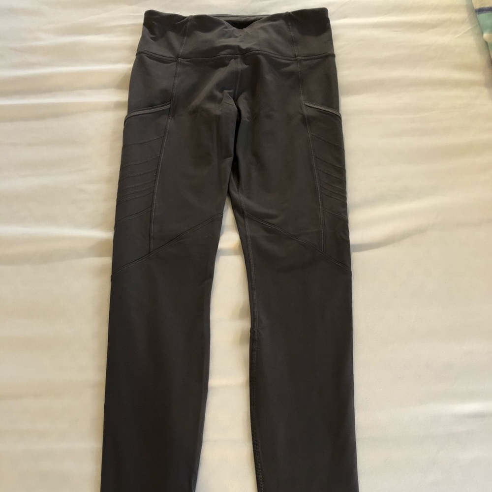 Fast and Free Mid-Rise Tight 28” Brushed
